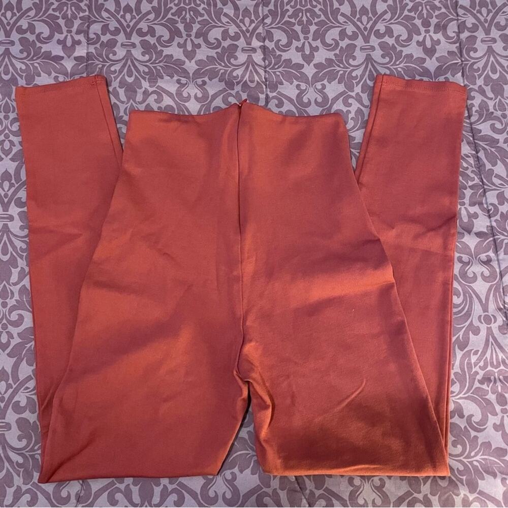 Blanc High Rise Leggings - Picture 2 of 10